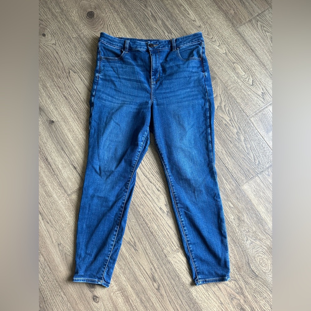 American Eagle Curvy Hi-Rise Jegging